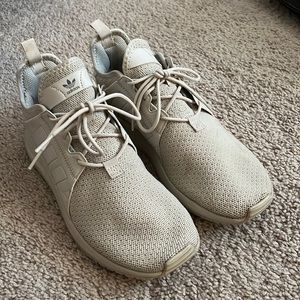 Adidas Sneakers, Size 7 in Men’s/9 in Women’s